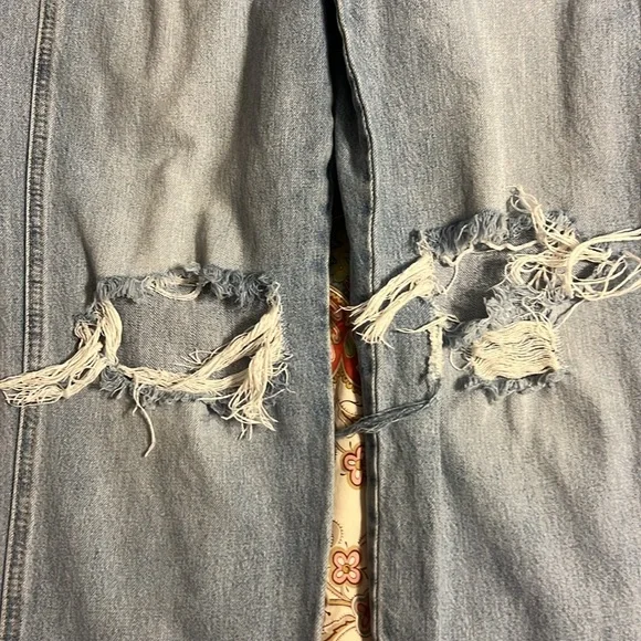 LEVIS Retro/Vintage Style Light Wash Distressed Denim Overalls - Picture 10 of 15